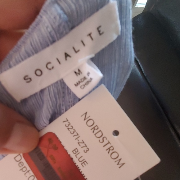 Socialite Off The Shoulder Ruffle Bell Sleeve Top - Picture 6 of 8